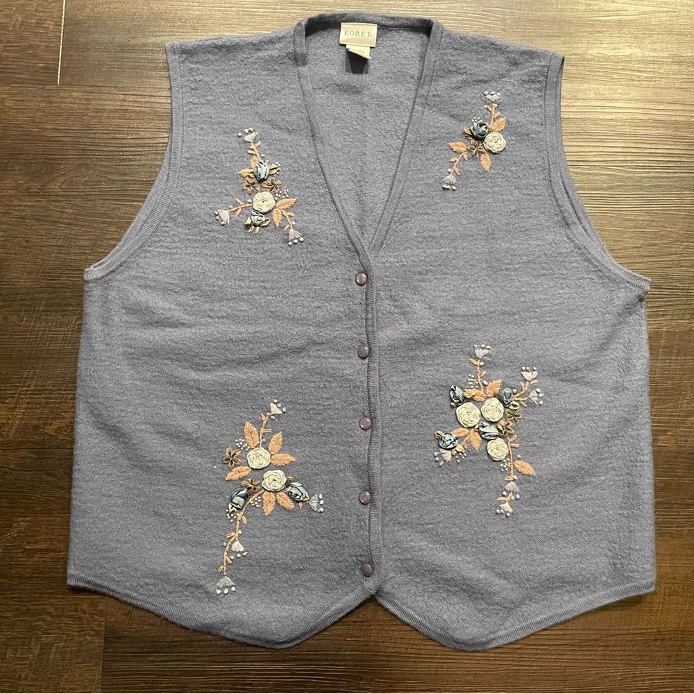 Vtg Cottagecore Women’s Size L Sweater Vest Wool Blue Floral Ribbon Embroidery